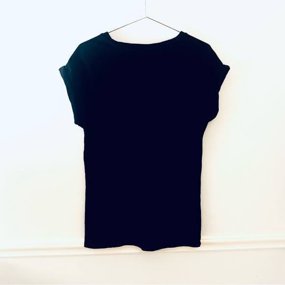 F21 Dropped-Sleeve Crew Tee, black and white - Picture 2 of 4